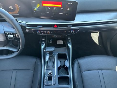 New 2026 Kia Sorento S FWD image 12