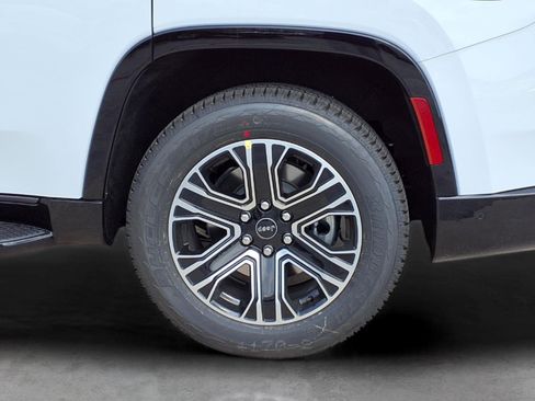 New 2026 Jeep Grand Wagoneer 2WD image 7