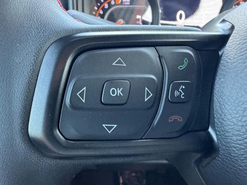 Used 2024 Jeep Gladiator Rubicon w/ Safety Group image 16