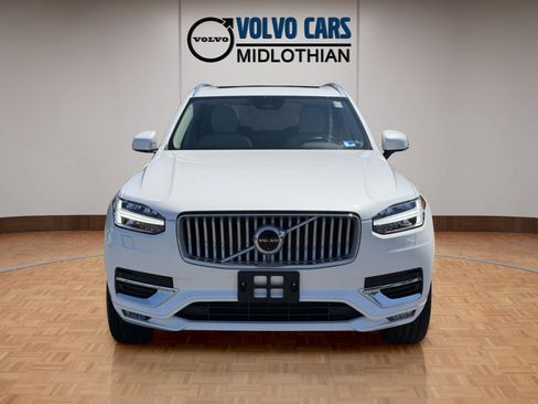Used 2024 Volvo XC90 B5 Plus AWD/4WD image 24