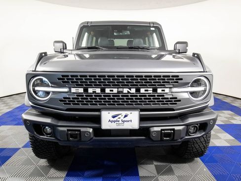 Used 2023 Ford Bronco Badlands w/ Sasquatch Package AWD/4WD image 3