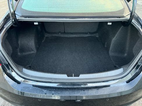 Used 2024 Chevrolet Malibu LT FWD image 23