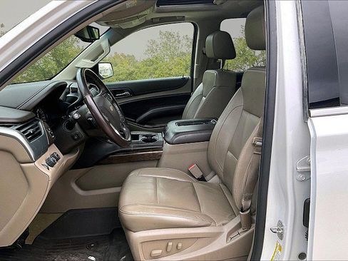 Used 2016 Chevrolet Suburban LT AWD/4WD image 20