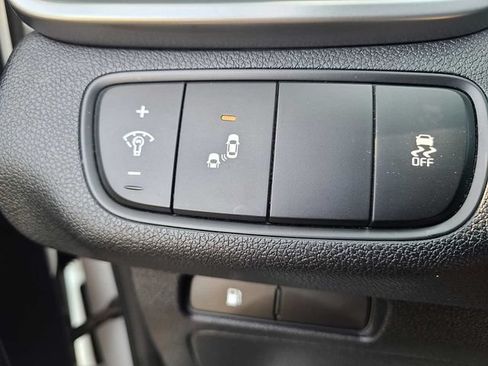 Used 2020 Kia Sorento LX AWD/4WD image 30