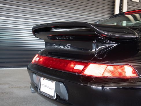 Used 1997 Porsche 911 Carrera 4S AWD/4WD image 28