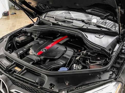 Used 2018 Mercedes-Benz GLE 43 AMG 4MATIC image 44