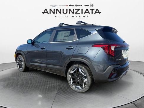 New 2026 Kia Seltos SX w/ SX Sunroof Package image 3