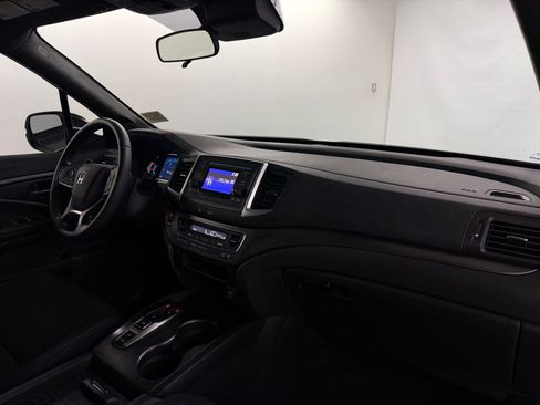 Certified 2019 Honda Passport Sport image 31