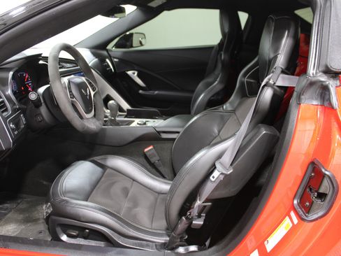 Used 2014 Chevrolet Corvette Stingray Convertible w/ Battery Protection Package image 2