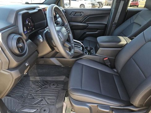 Used 2017 RAM 1500 Limited image 23