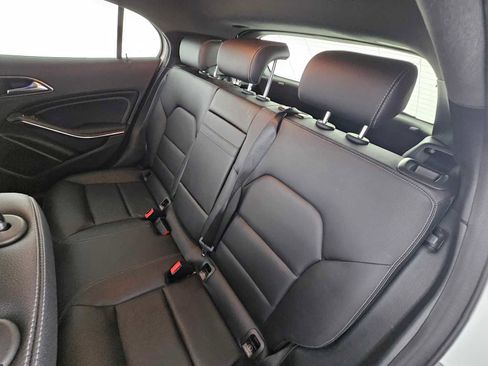 Used 2019 Mercedes-Benz GLA 250 image 17