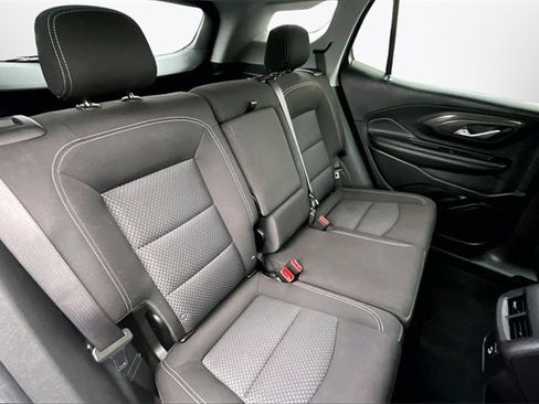 Used 2024 GMC Terrain SLE image 26