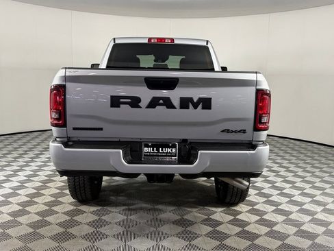 Used 2026 RAM 2500 Big Horn AWD/4WD image 7
