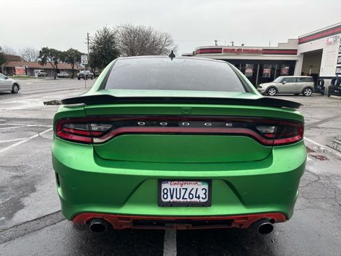 Used 2020 Dodge Charger Scat Pack RWD image 5