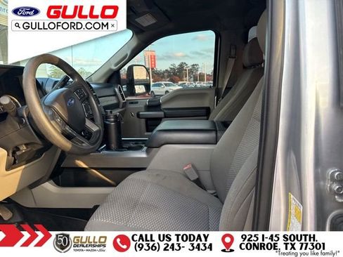 Used 2019 Ford F250 XLT w/ XLT Value Package image 3