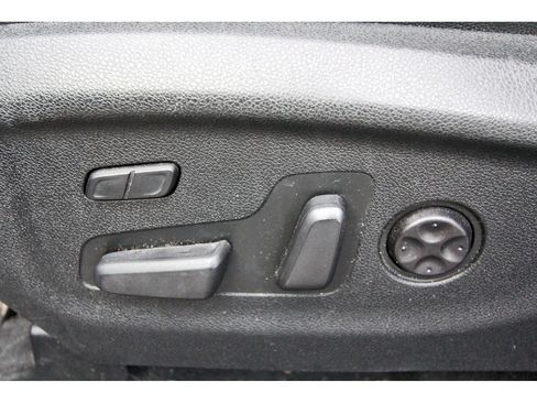 Used 2019 Kia Sorento SX FWD image 33