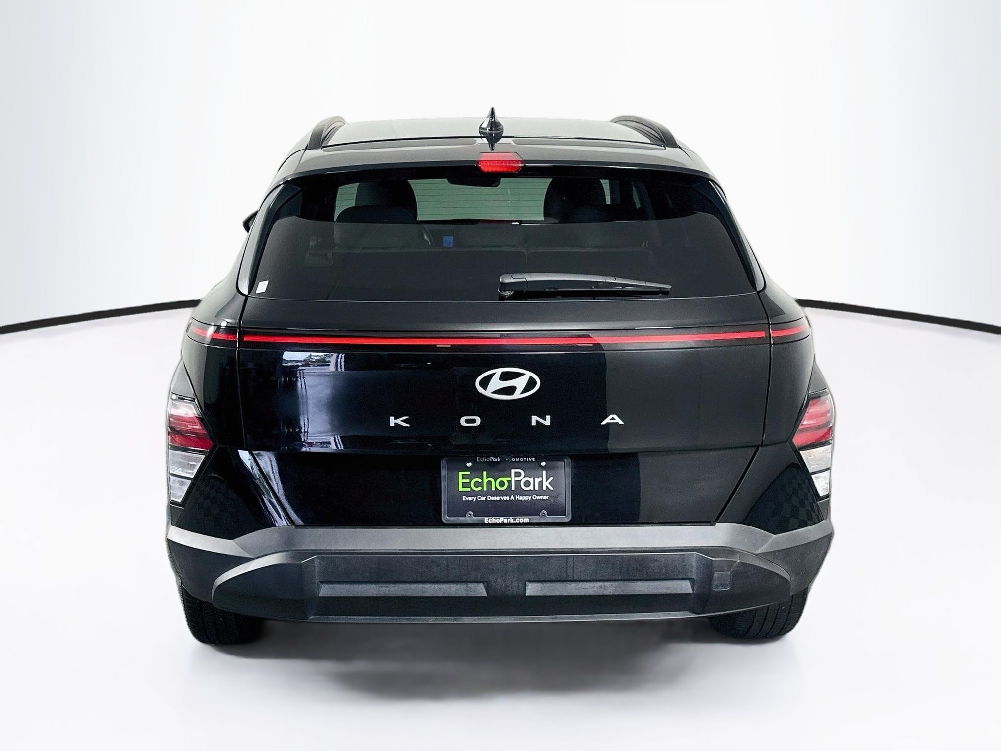 Used 2025 Hyundai Kona SEL FWD image 7