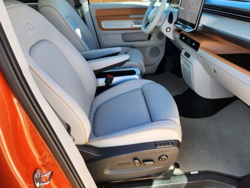 New 2025 Volkswagen ID. Buzz Pro S Plus image 8