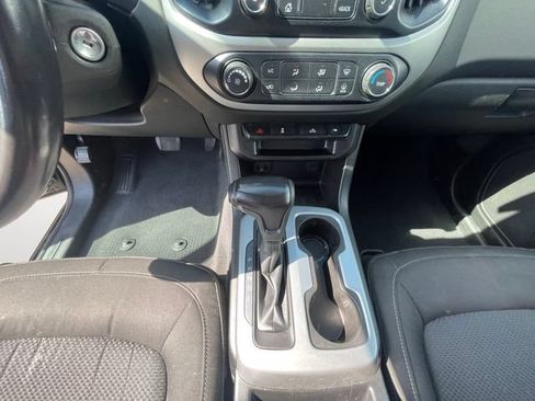 Used 2019 Chevrolet Colorado LT w/ LT Convenience Package RWD image 11