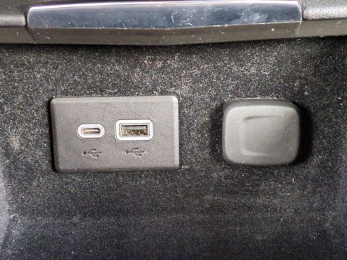 Used 2023 Cadillac XT4 Sport w/ Cold Weather Package image 29