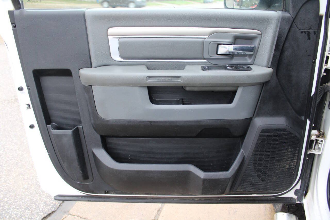 Used 2013 RAM 2500 SLT w/ Popular Equipment Group AWD/4WD image 7