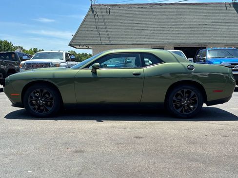 Used 2022 Dodge Challenger SXT w/ Blacktop Package AWD/4WD image 9