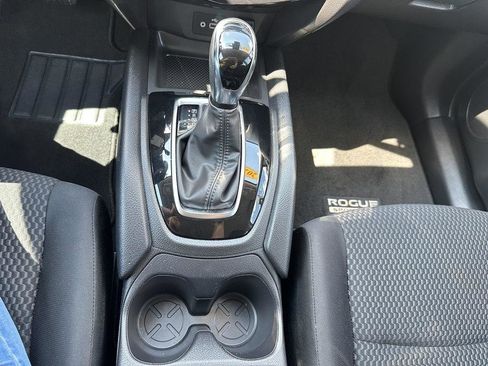 Used 2022 Nissan Rogue Sport S FWD image 15