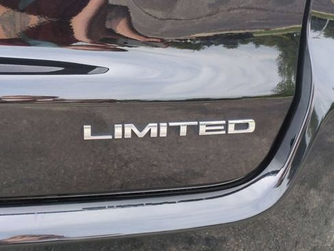Used 2023 Jeep Compass Limited AWD/4WD image 9