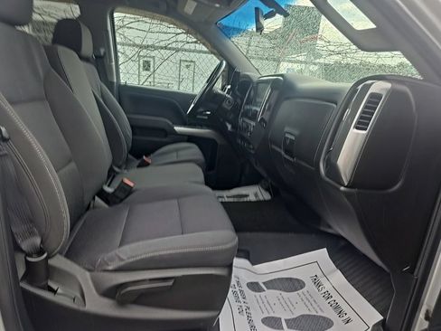 Used 2018 Chevrolet Silverado 1500 LT w/ All Star Edition AWD/4WD image 18