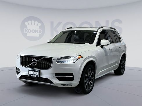 Used 2019 Volvo XC90 T5 Momentum w/ Multimedia Package AWD/4WD image 1