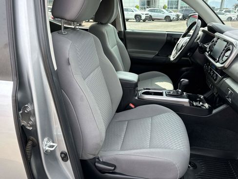 Used 2023 Toyota Tacoma SR5 w/ Technology Package AWD/4WD image 17