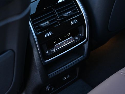 New 2026 BMW X5 M60i image 29