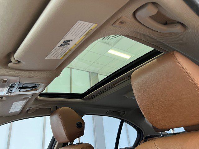 Used 2013 BMW 328i Sedan RWD image 24