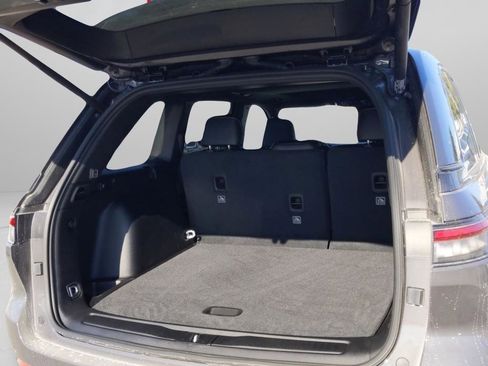 New 2025 Jeep Grand Cherokee Altitude RWD image 26