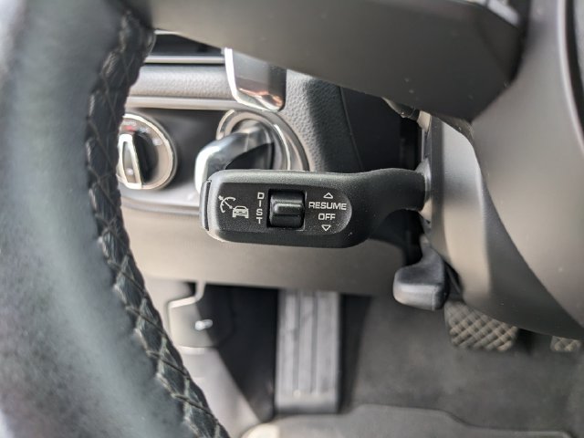 Used 2023 Porsche Macan Turbo AWD/4WD image 32