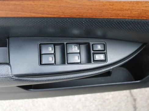 Used 2013 Subaru Outback 2.5i Limited w/ Moonroof Pkg AWD/4WD image 27