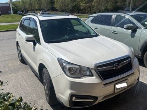 Used 2018 Subaru Forester 2.5i Premium w/ All-Weather Package AWD/4WD image 9