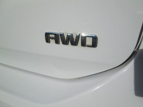 Used 2022 Chevrolet Equinox LS w/ LS Convenience Package image 7