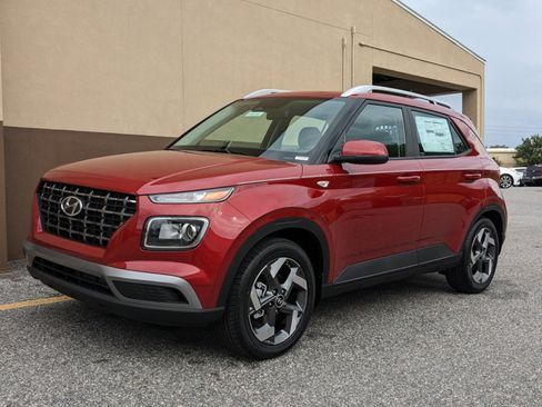 New 2025 Hyundai Venue SEL image 9