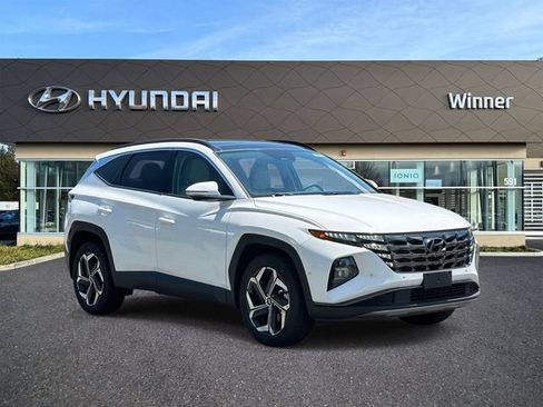 Certified 2023 Hyundai Tucson Limited AWD/4WD image 4