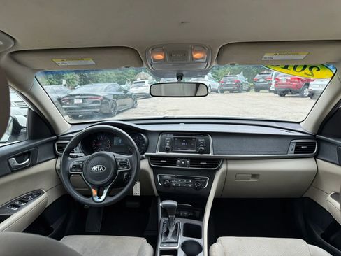 Used 2016 Kia Optima LX FWD image 21