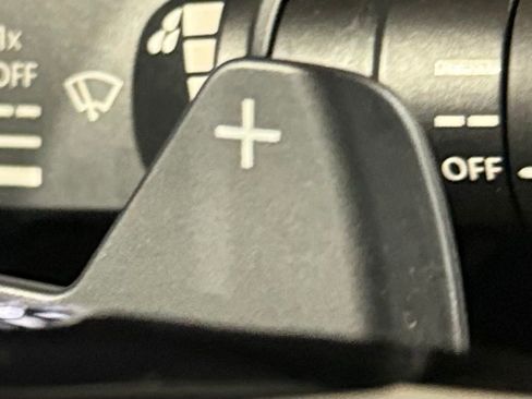 Used 2023 Nissan Rogue SV w/ SV Premium B Package image 67