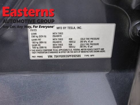 Used 2023 Tesla Model Y Long Range AWD/4WD image 31