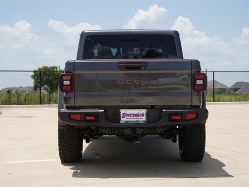 New 2025 Jeep Gladiator Rubicon w/ Convenience Group image 7