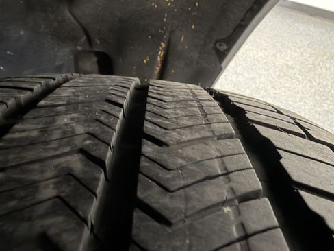 Used 2023 Ford Expedition Max XLT image 30