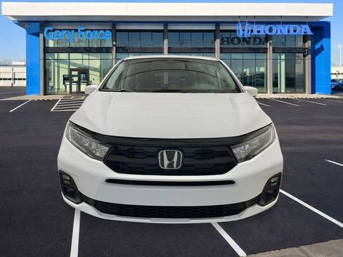 New 2026 Honda Odyssey Touring image 10