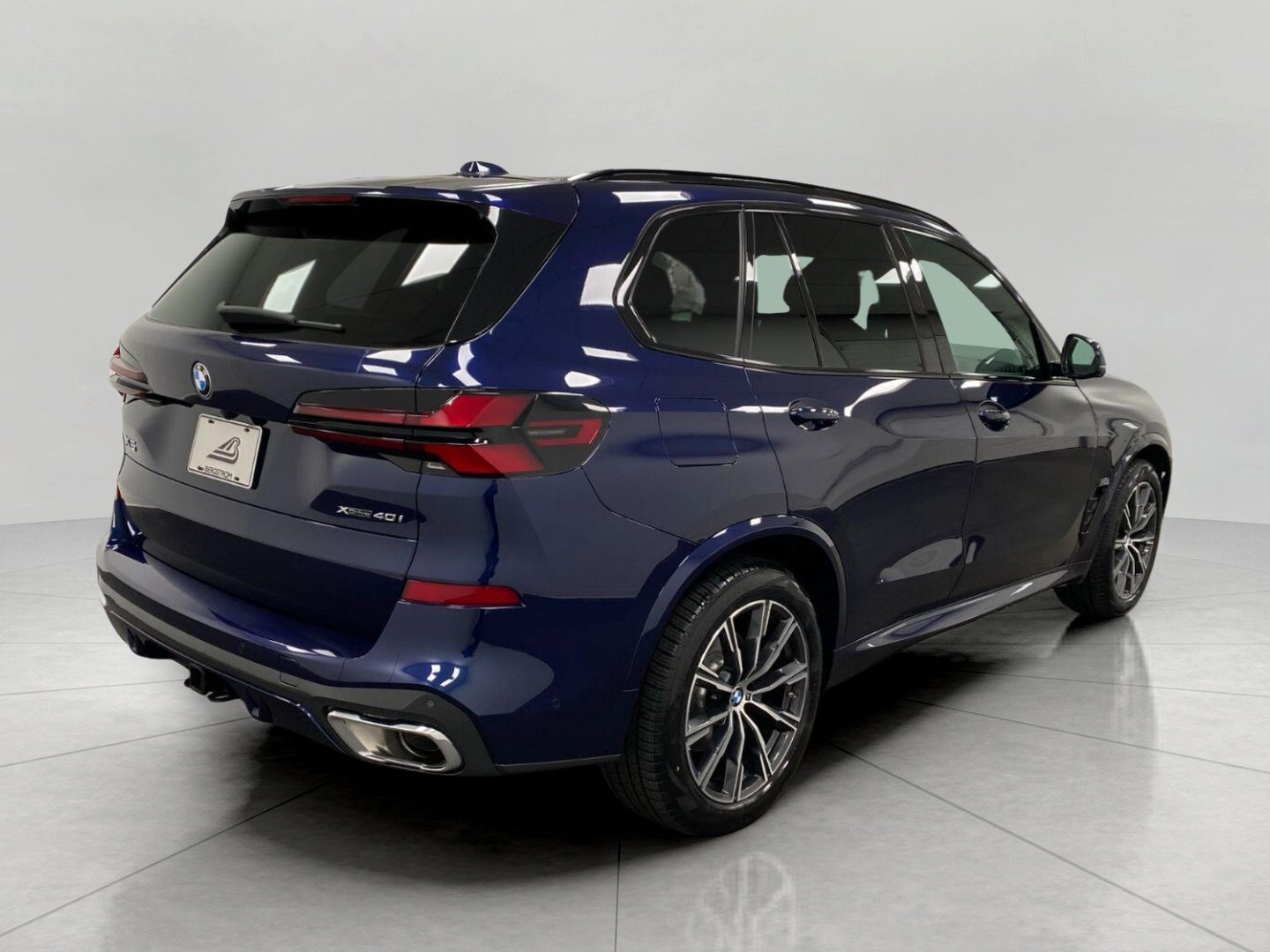 Used 2025 BMW X5 xDrive40i w/ Executive Package AWD/4WD image 5