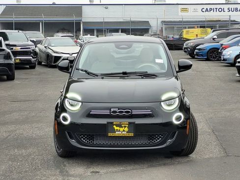 New 2025 FIAT 500 e image 2