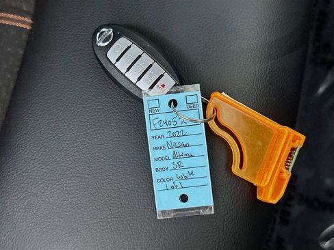 Used 2022 Nissan Altima 2.5 SR FWD image 34