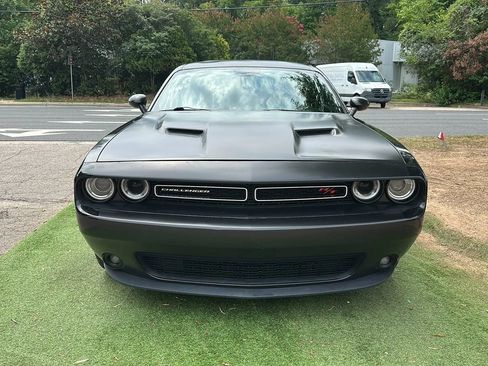 Used 2015 Dodge Challenger R/T Plus RWD image 2